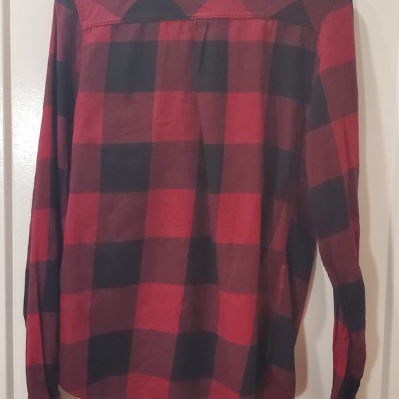 Maurices Small Red Zippered Flannel - Picture 2 of 4